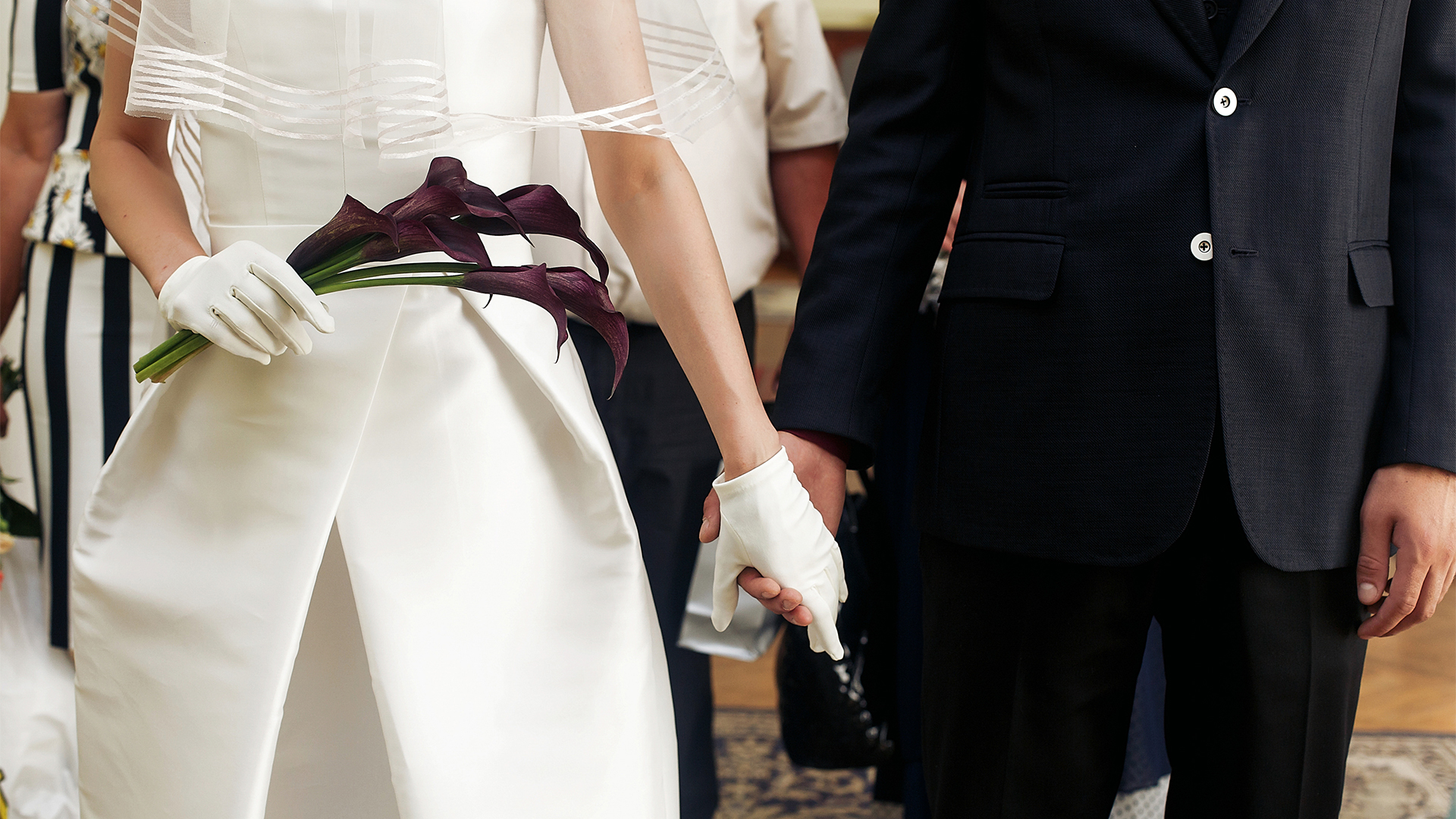 Area Actress to Wed Ex-Soldier